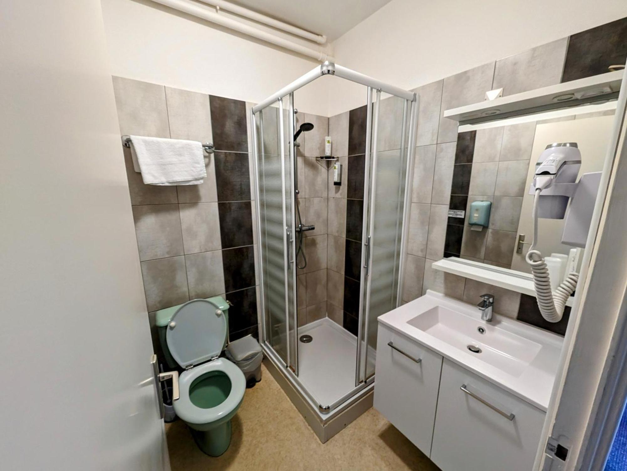 Logis Hotel Le Beau Site ชามบูง-ซัวร์-แลค ภายนอก รูปภาพ