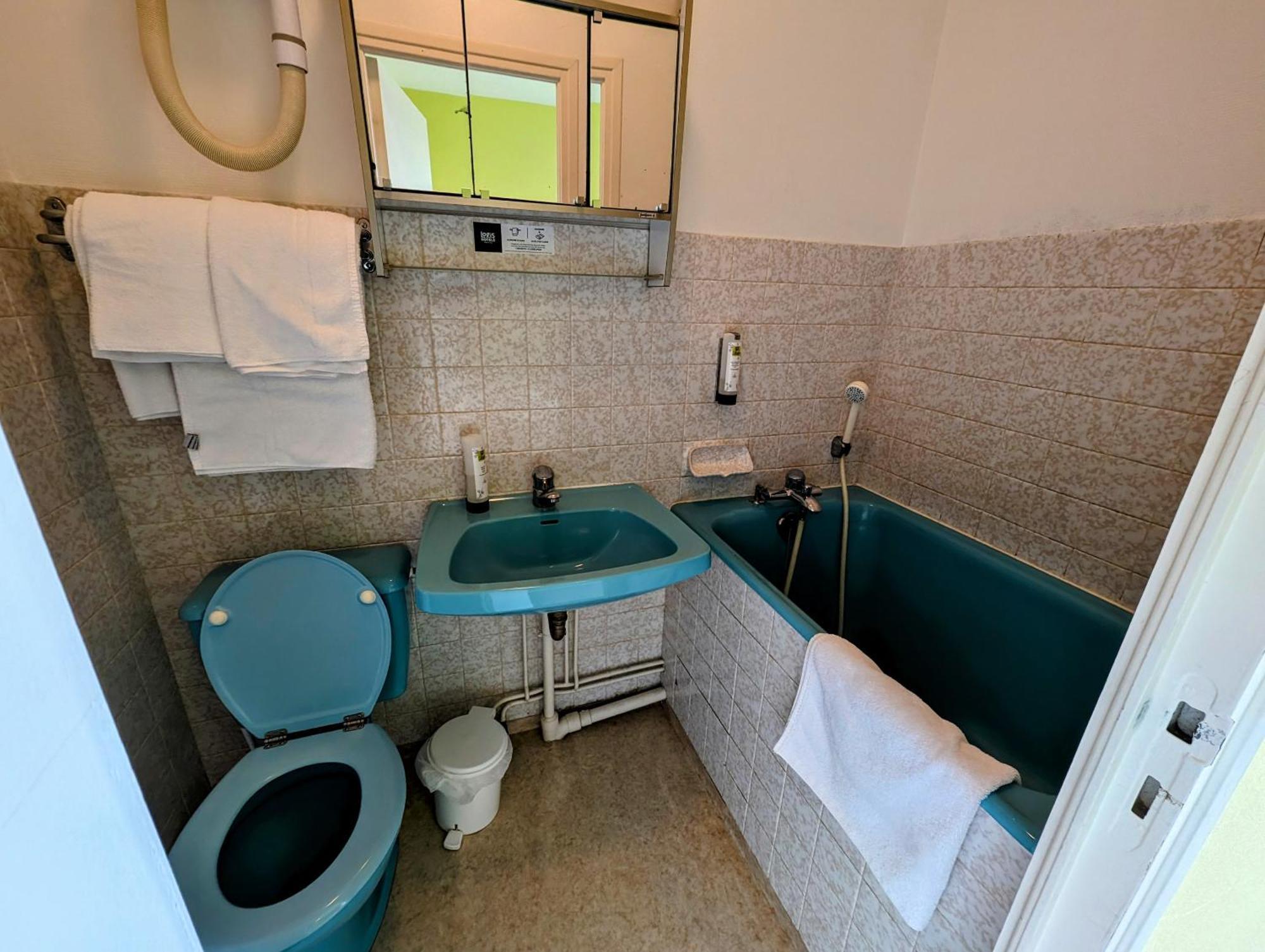 Logis Hotel Le Beau Site ชามบูง-ซัวร์-แลค ภายนอก รูปภาพ