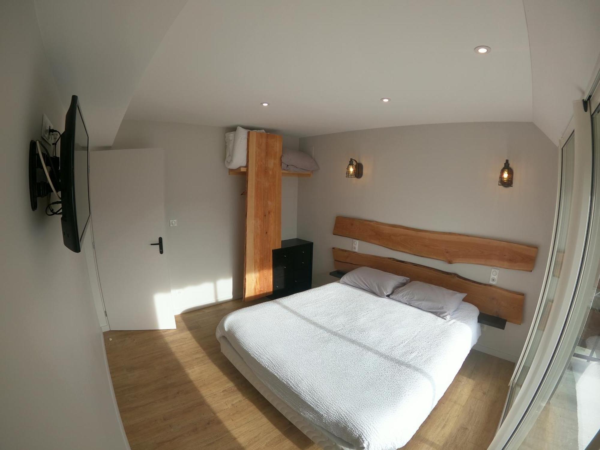 Logis Hotel Le Beau Site ชามบูง-ซัวร์-แลค ภายนอก รูปภาพ