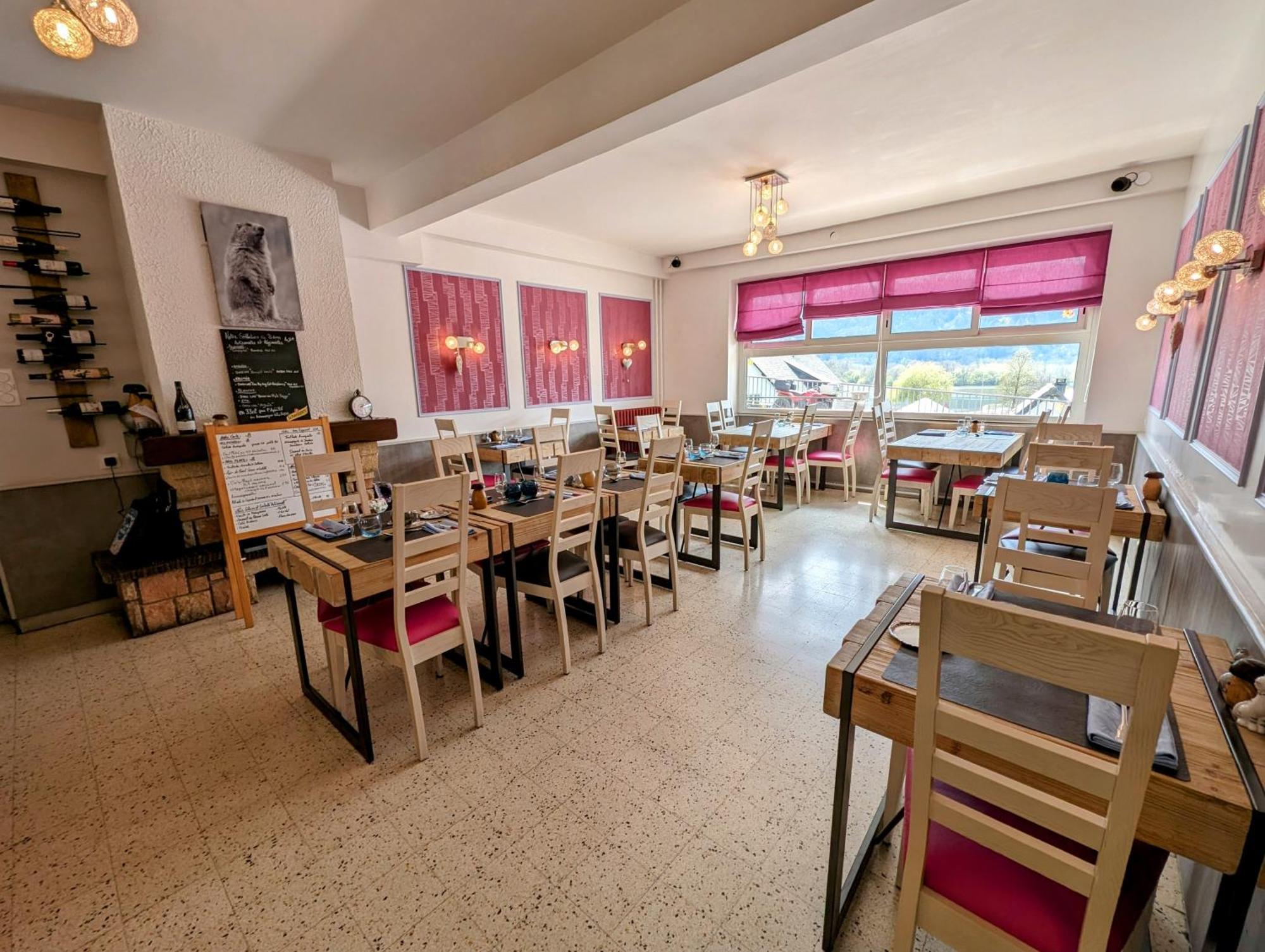 Logis Hotel Le Beau Site ชามบูง-ซัวร์-แลค ภายนอก รูปภาพ