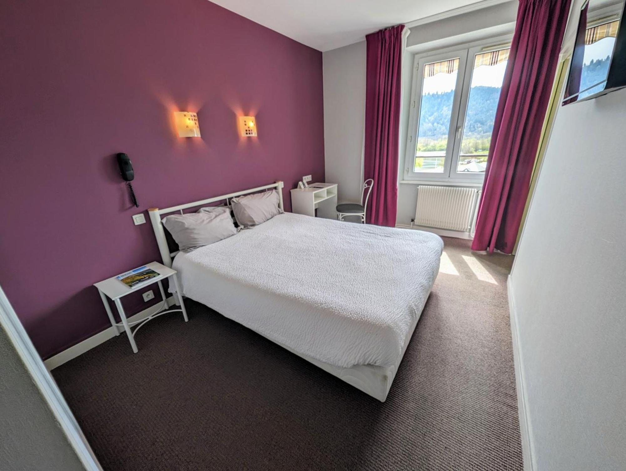 Logis Hotel Le Beau Site ชามบูง-ซัวร์-แลค ภายนอก รูปภาพ