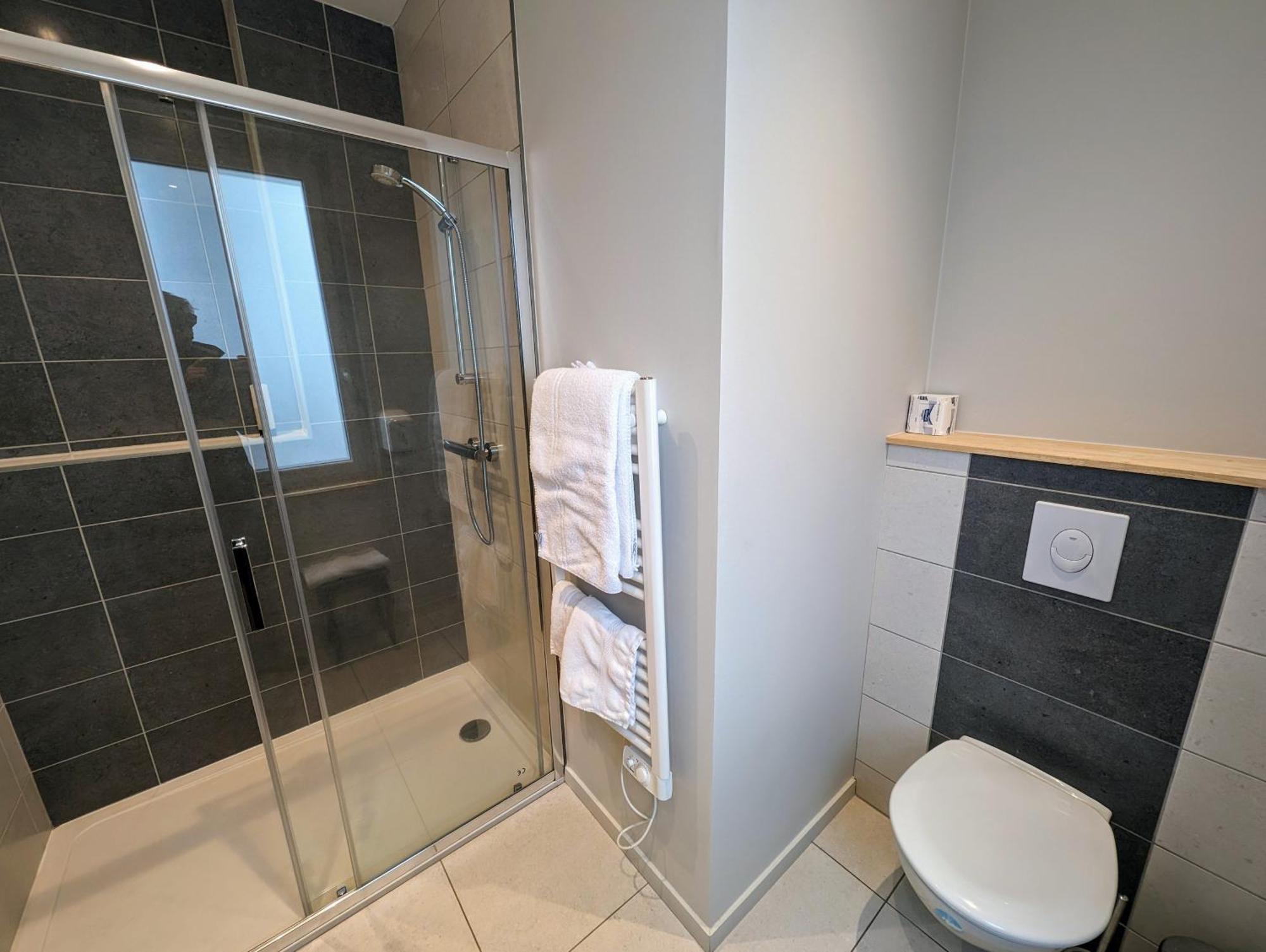 Logis Hotel Le Beau Site ชามบูง-ซัวร์-แลค ภายนอก รูปภาพ