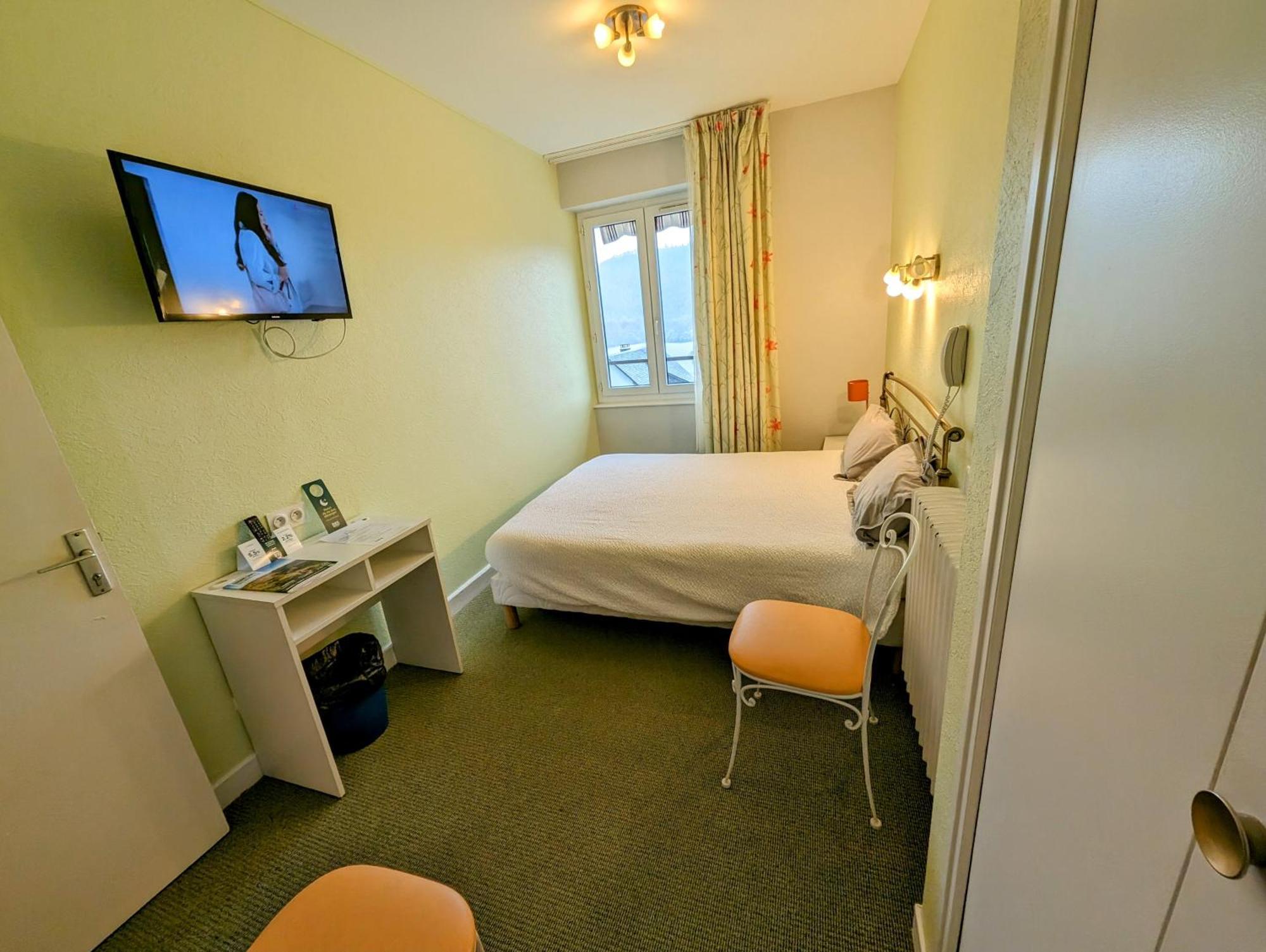 Logis Hotel Le Beau Site ชามบูง-ซัวร์-แลค ภายนอก รูปภาพ