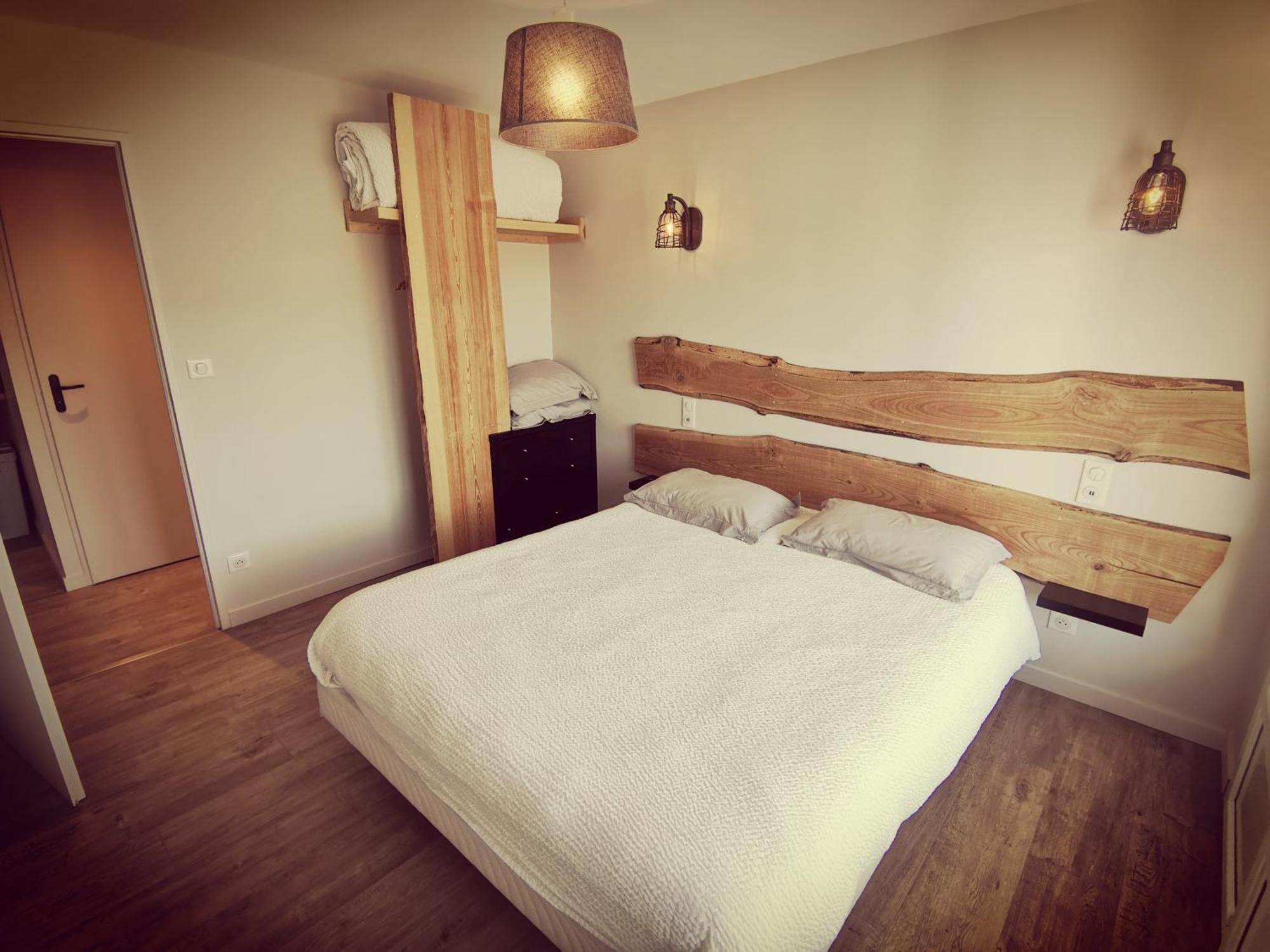 Logis Hotel Le Beau Site ชามบูง-ซัวร์-แลค ภายนอก รูปภาพ