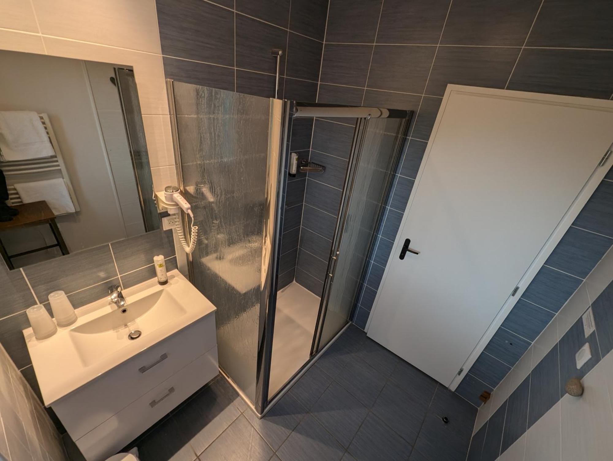 Logis Hotel Le Beau Site ชามบูง-ซัวร์-แลค ภายนอก รูปภาพ