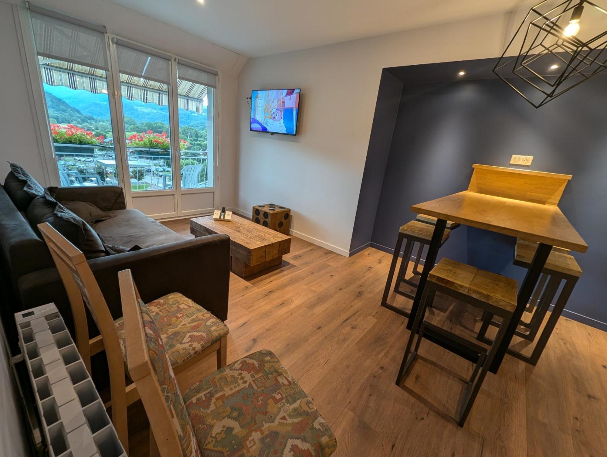 Logis Hotel Le Beau Site ชามบูง-ซัวร์-แลค ภายนอก รูปภาพ
